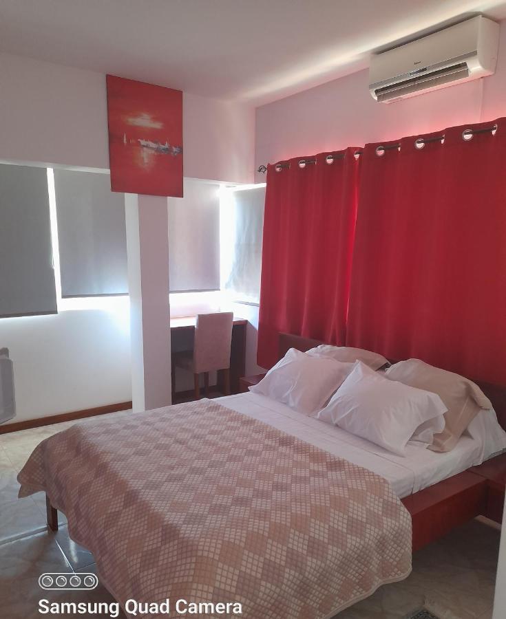 Yria Residencial Bed & Breakfast Porto Novo  Room photo